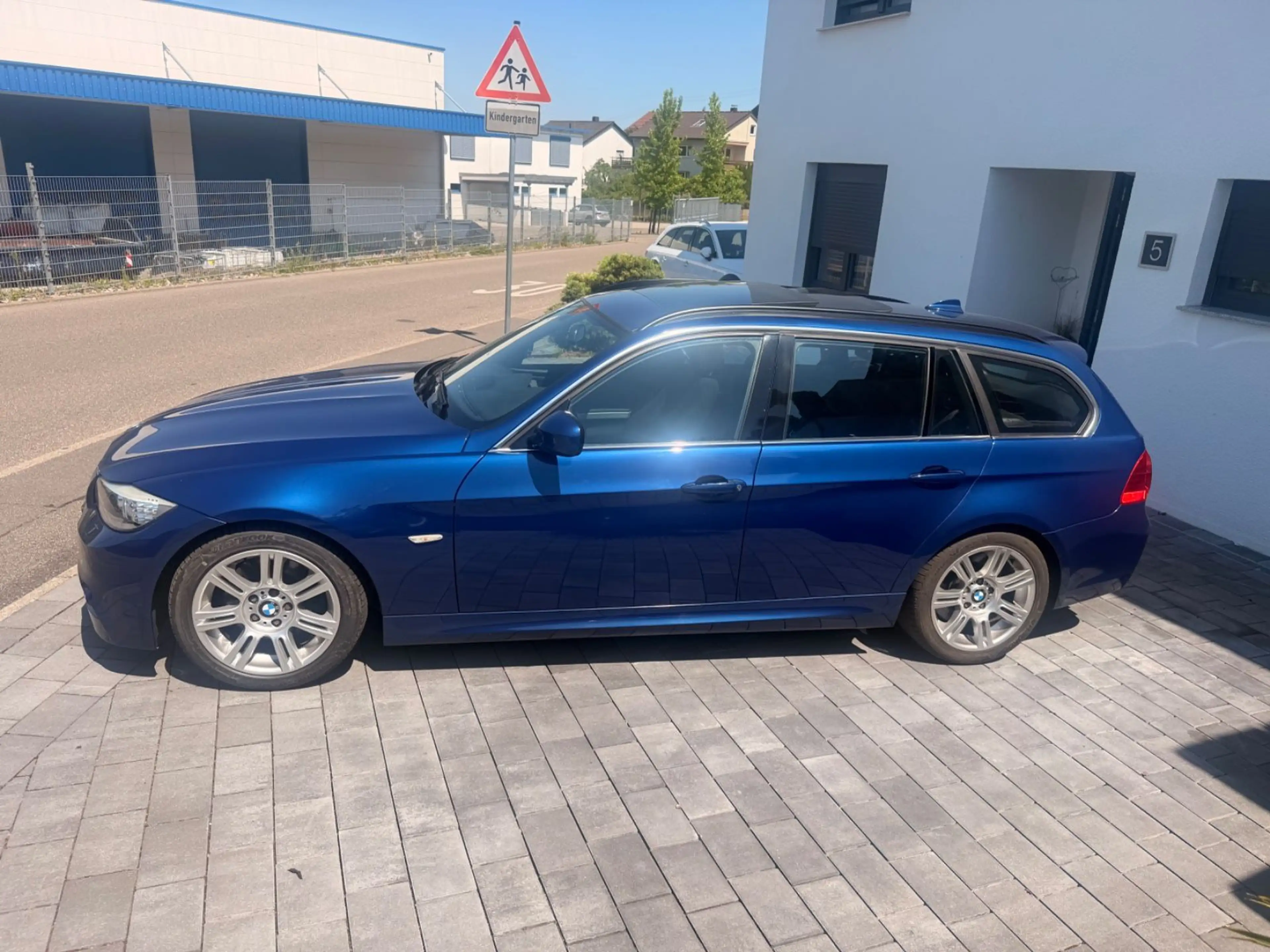 BMW 325 d Touring E91 Schalter-M-Paket — photo 5