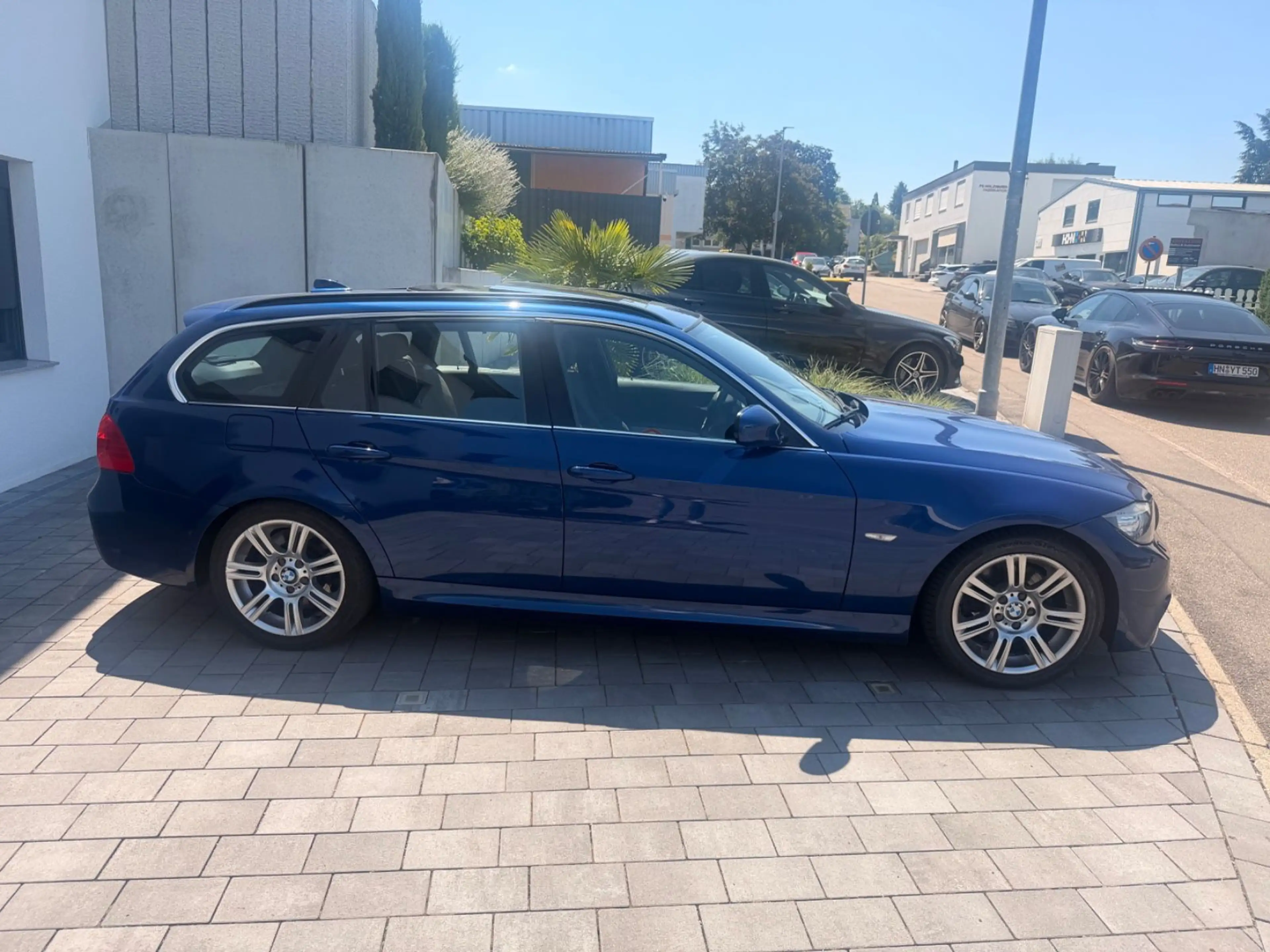 BMW 325 d Touring E91 Schalter-M-Paket — photo 6