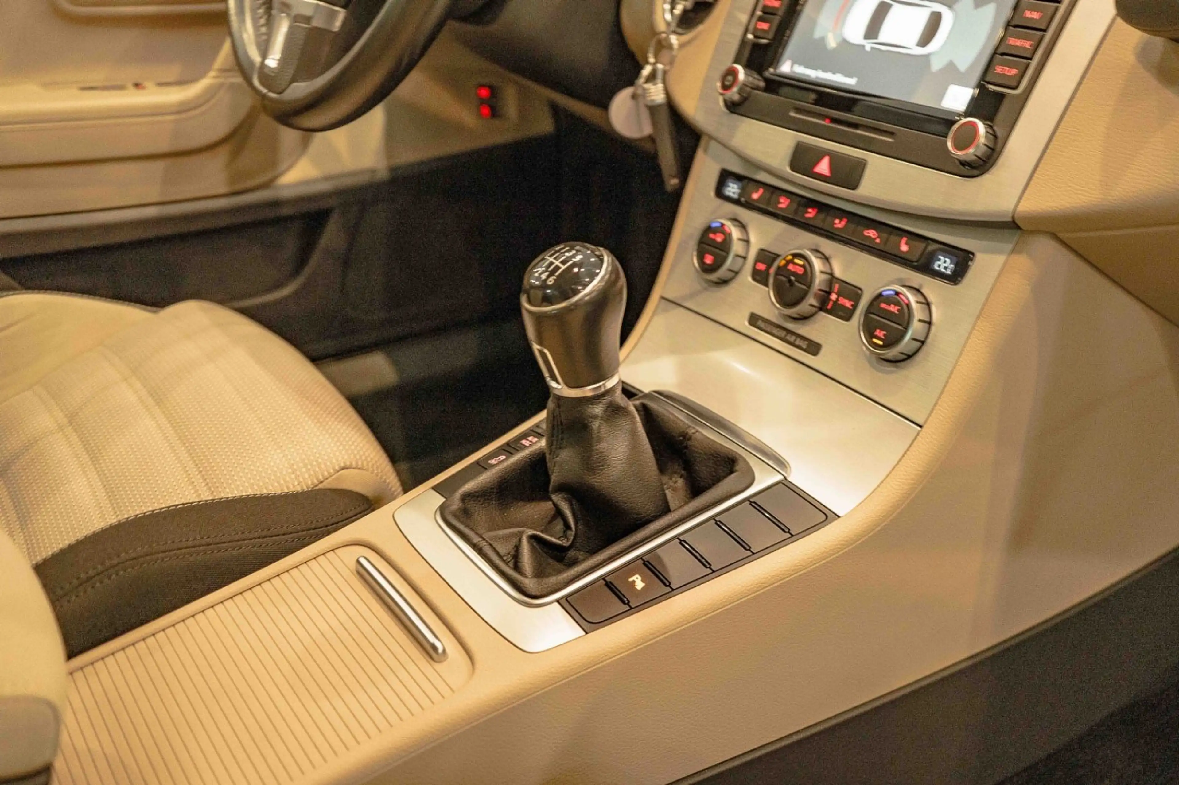 Volkswagen CC Xenon Navi R.Kamera Sitzhzg Klimaautomatik — photo 14