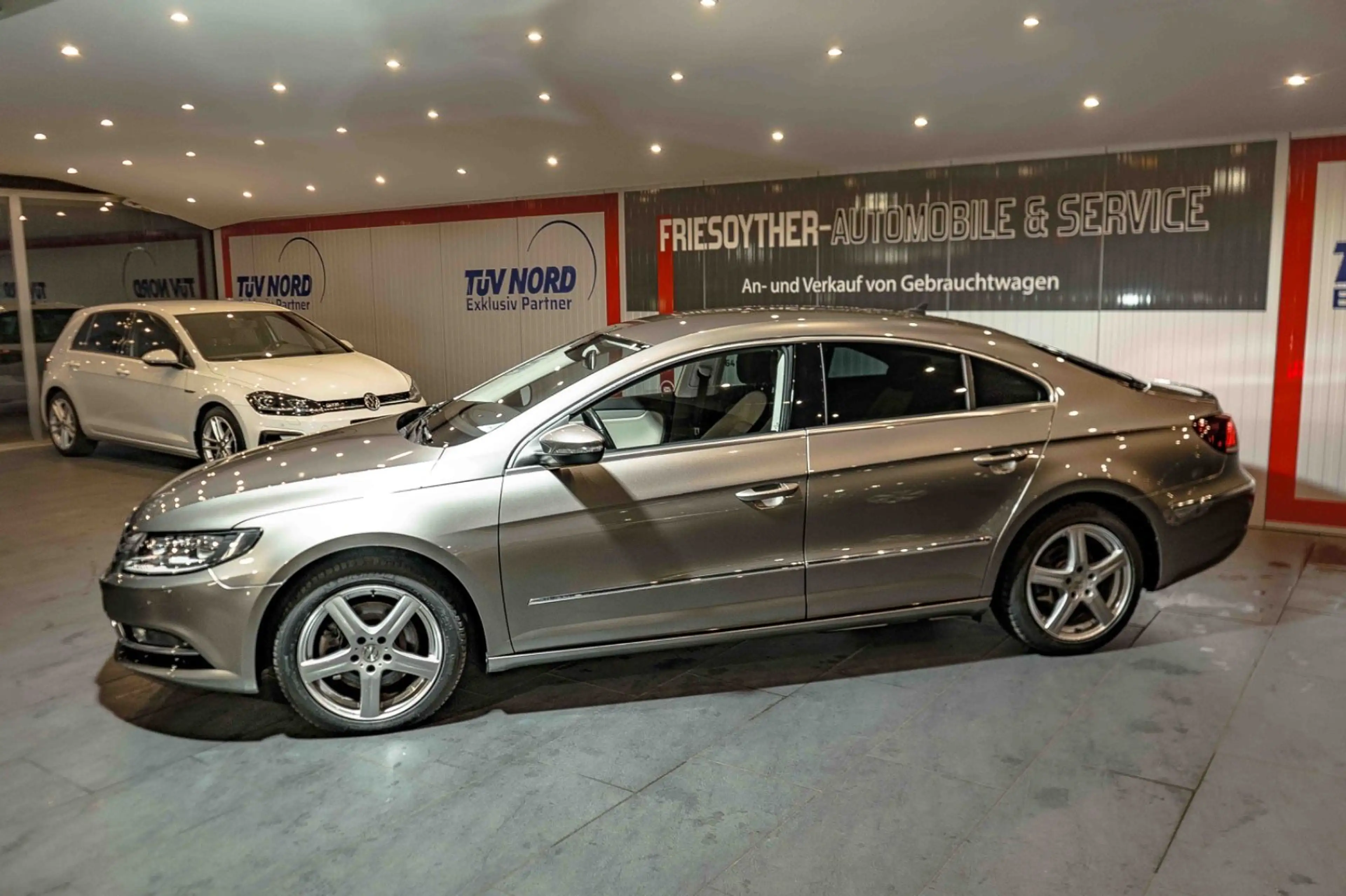 Volkswagen CC Xenon Navi R.Kamera Sitzhzg Klimaautomatik — photo 6