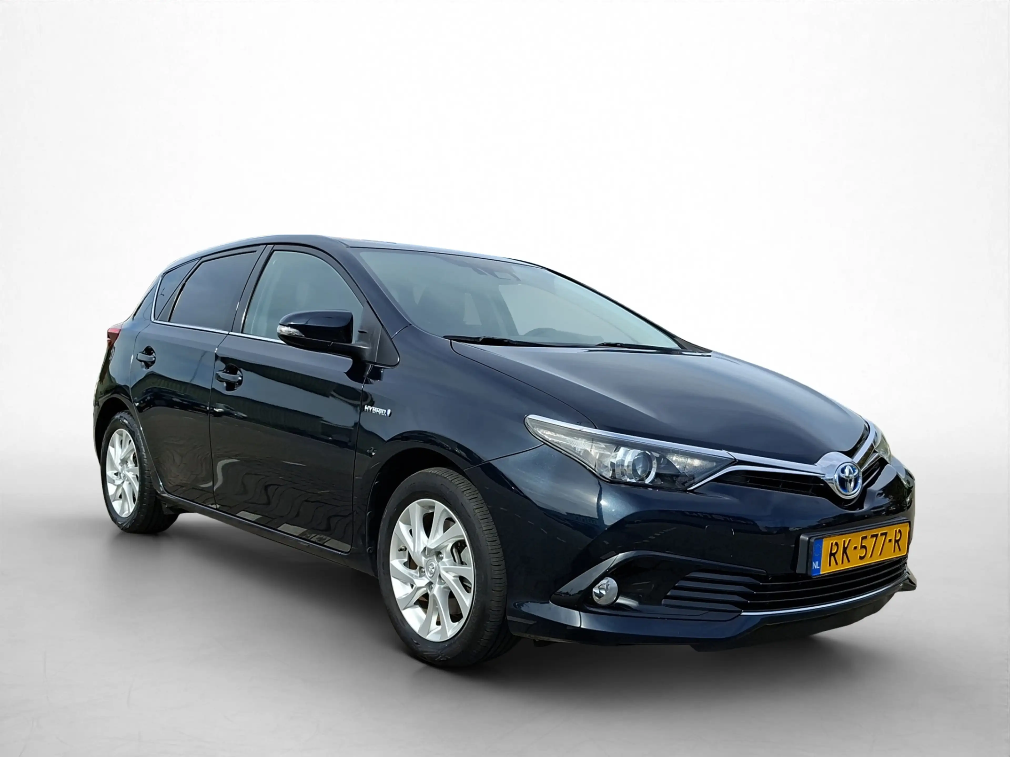 Toyota Auris 1.8 Hybrid Dynamic Go | Navigatie | Camera | Trekh — photo 3