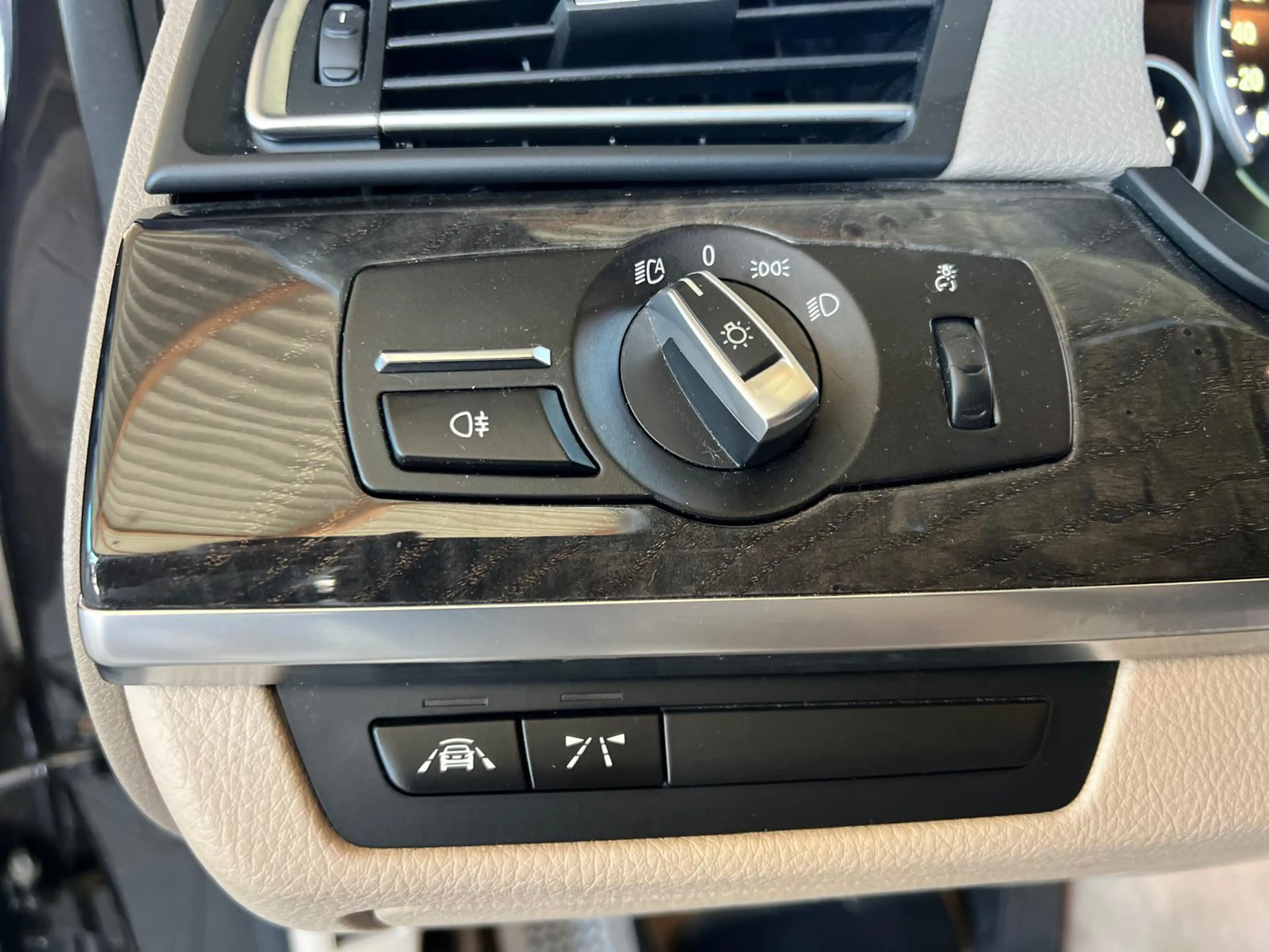 BMW 740 d xDrive BMW 740 d L Allrad Facelift Xenon Sportsi — photo 11
