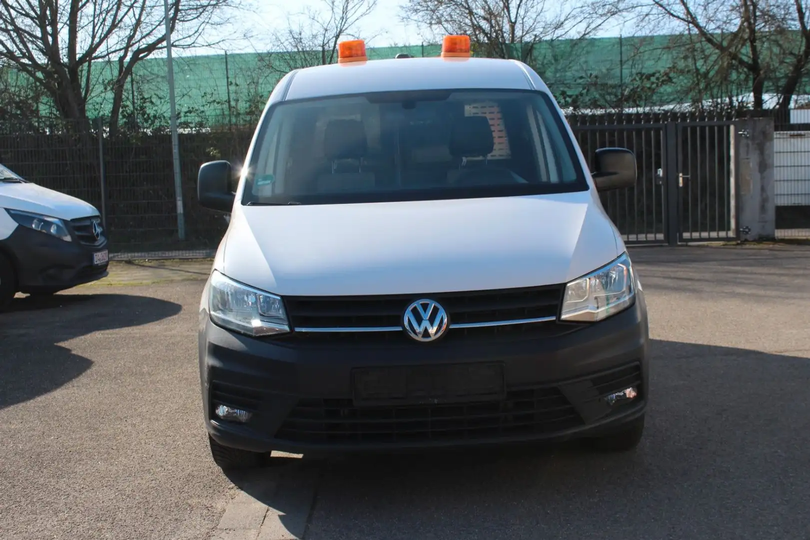 Volkswagen Caddy Maxi Klima+Navi+AHK Blanc - 2