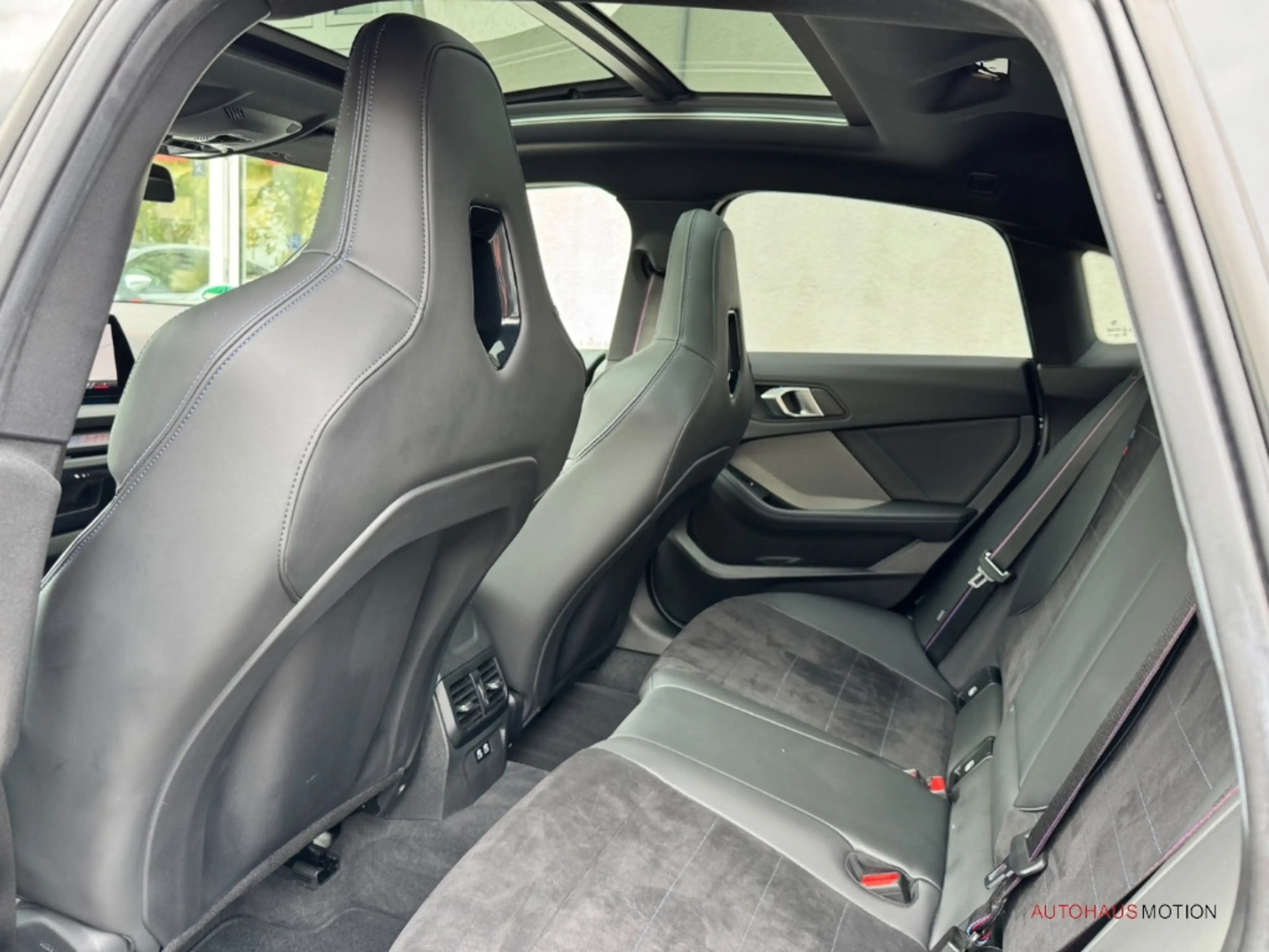 BMW 235 M235 xDrive Gran Coupe Pano HUD Navi Kamera — photo 11