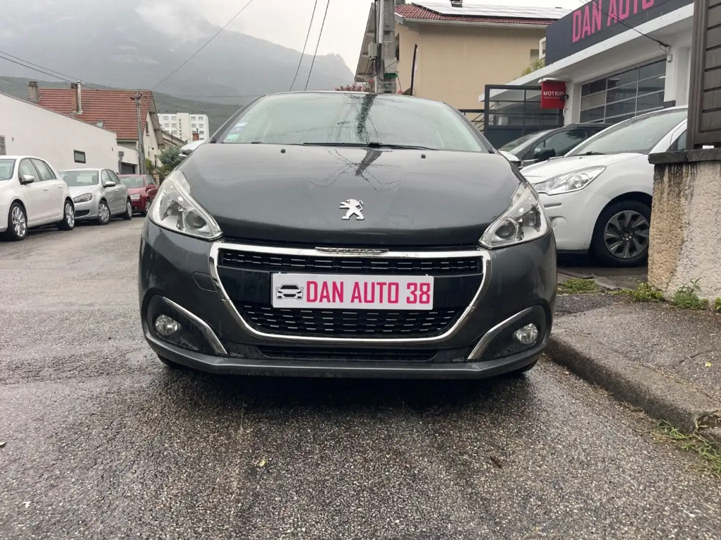 Peugeot 208 1.2 VTI - 12V Grijs - 1