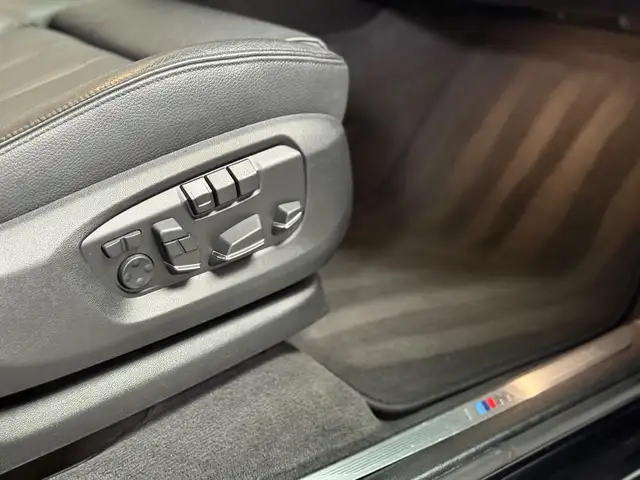 BMW X5 view 15