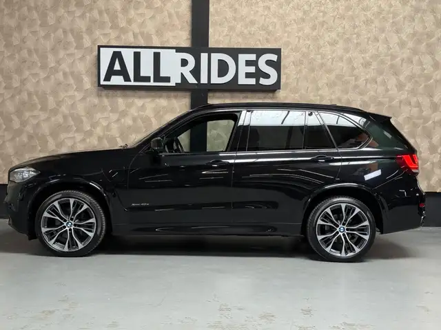 BMW X5 view 3