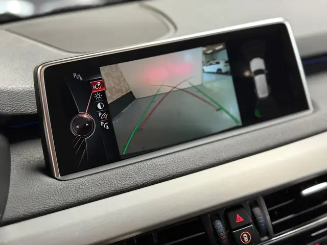 BMW X5 view 25