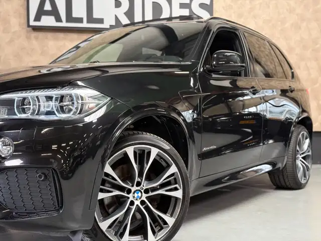 BMW X5 view 5