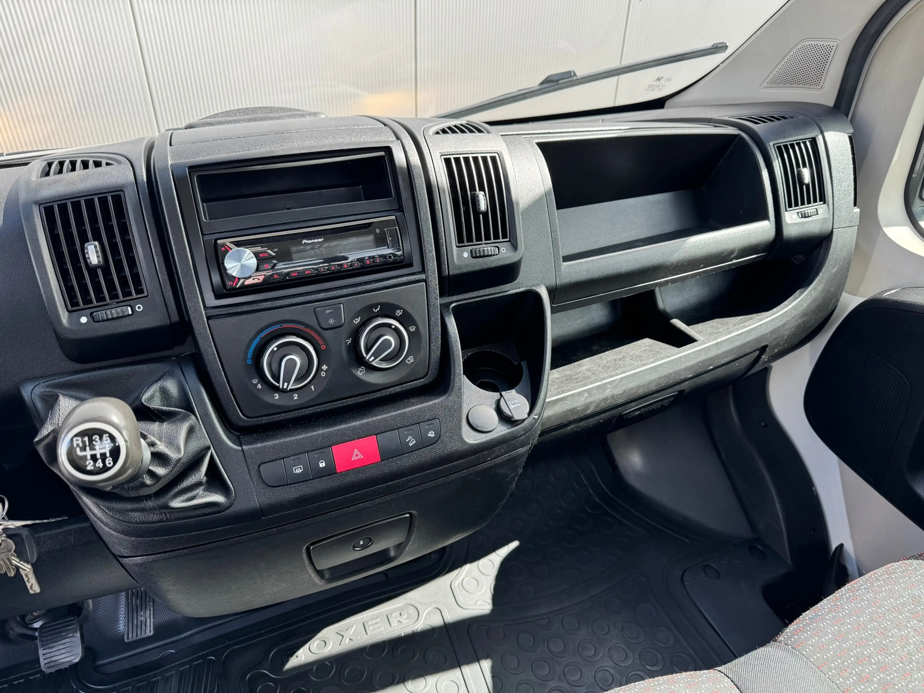 Peugeot Boxer 333 * Euro 6 * Pick-up * Airco * Bijrijdersbank * — photo 17