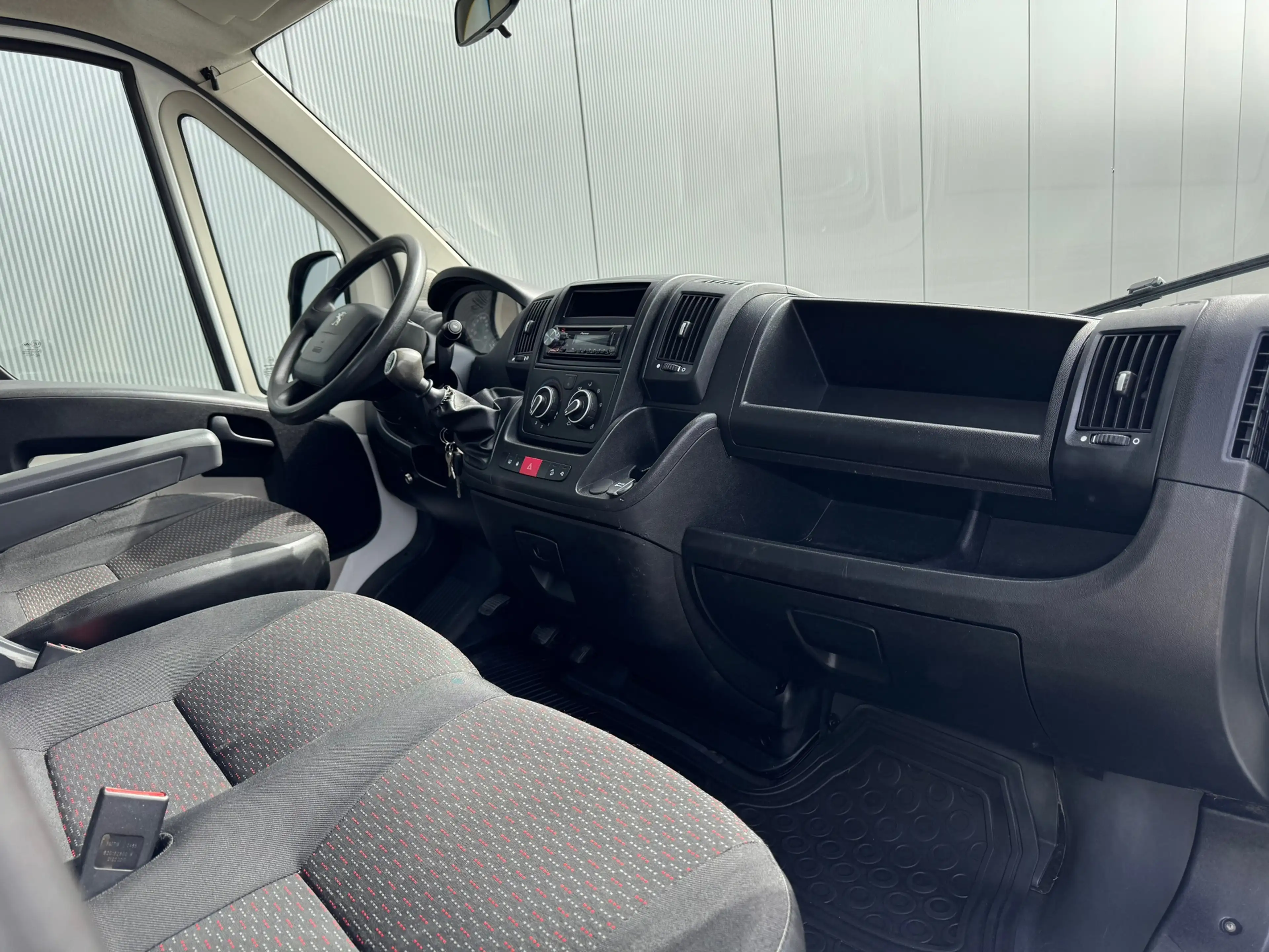 Peugeot Boxer 333 * Euro 6 * Pick-up * Airco * Bijrijdersbank * — photo 4