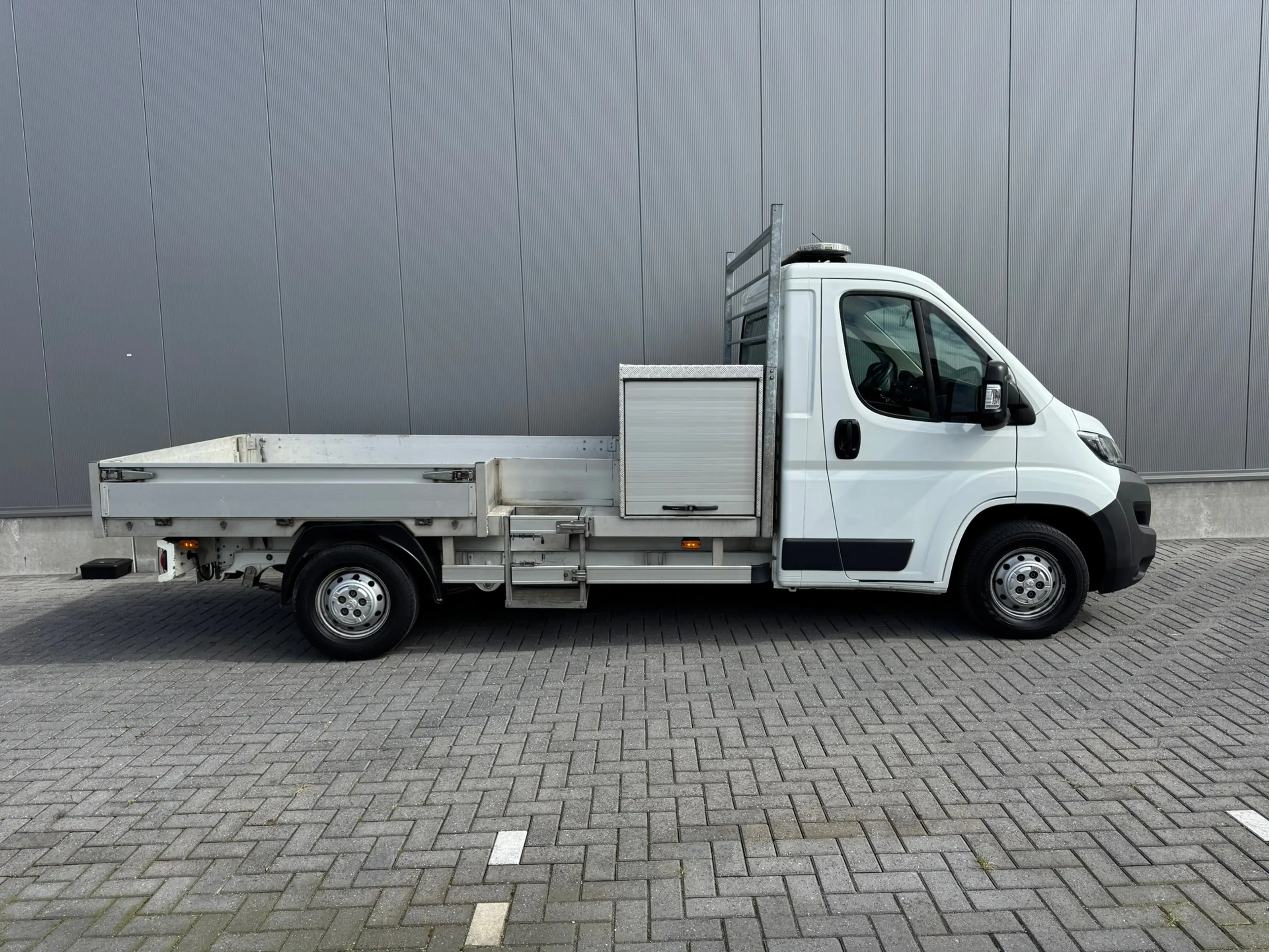 Peugeot Boxer 333 * Euro 6 * Pick-up * Airco * Bijrijdersbank * — photo 2