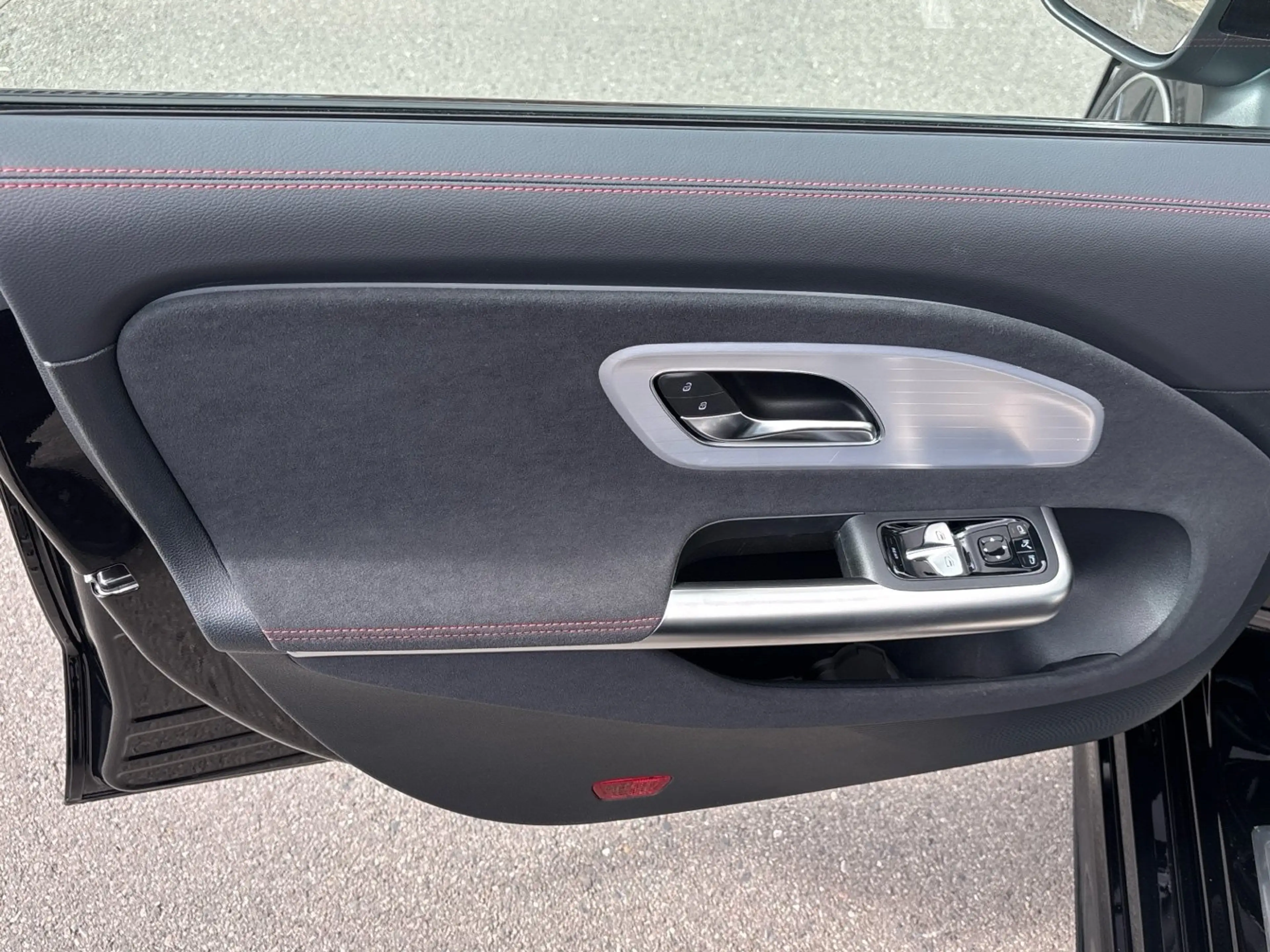 Mercedes-Benz CLA 200 SB AMG Night Pano 19" Totwinkel CarPlay — photo 15