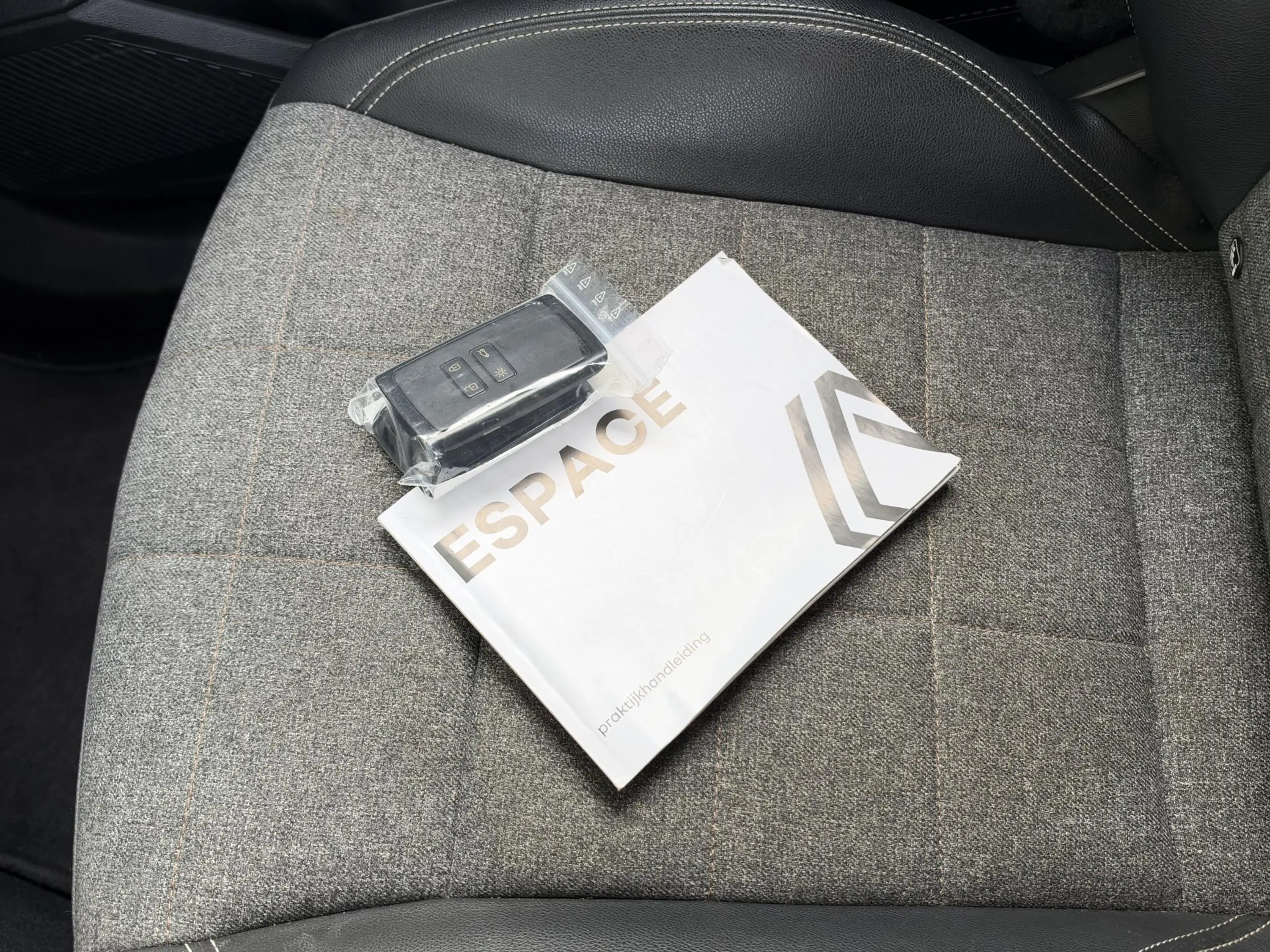Renault Espace E-TECH FULL HYBRID 200 TECHNO 7-PERS I AUTOMAAT I — photo 29