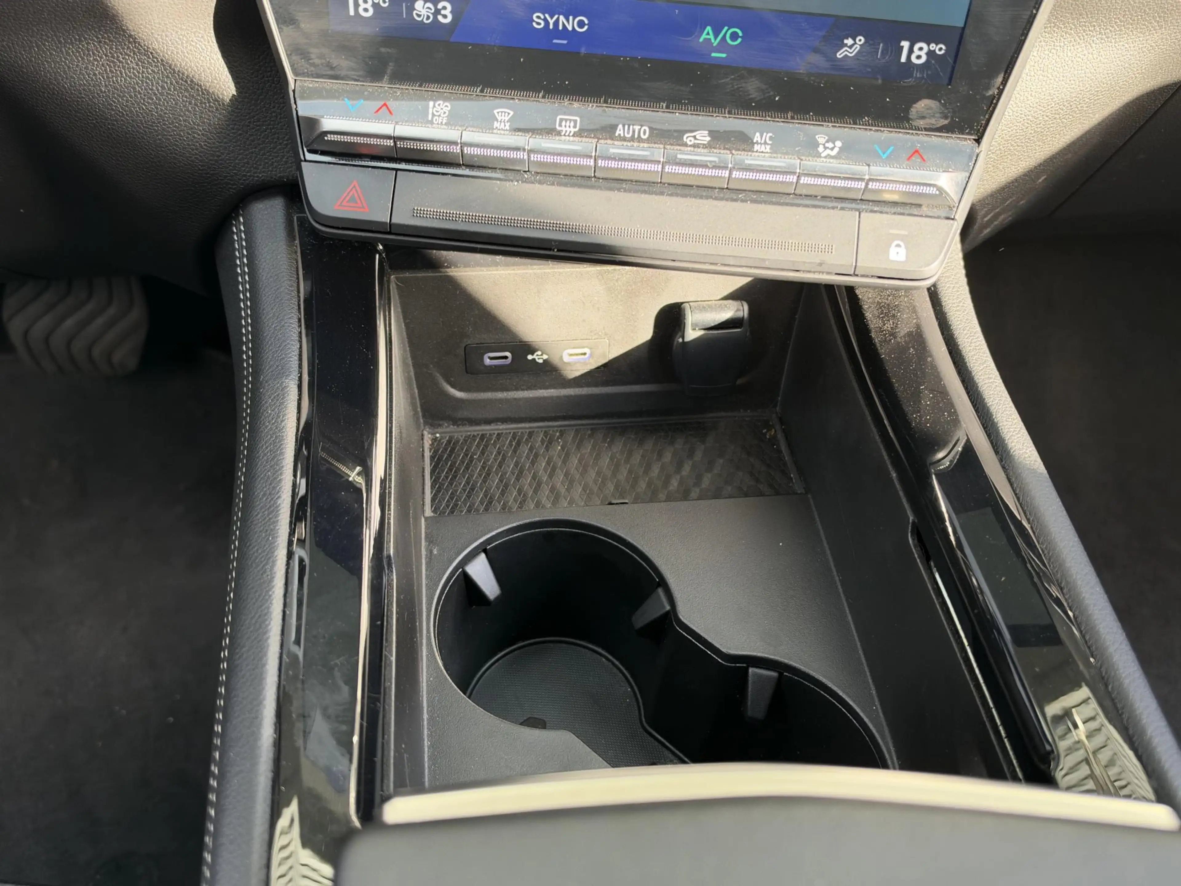Renault Espace E-TECH FULL HYBRID 200 TECHNO 7-PERS I AUTOMAAT I — photo 28