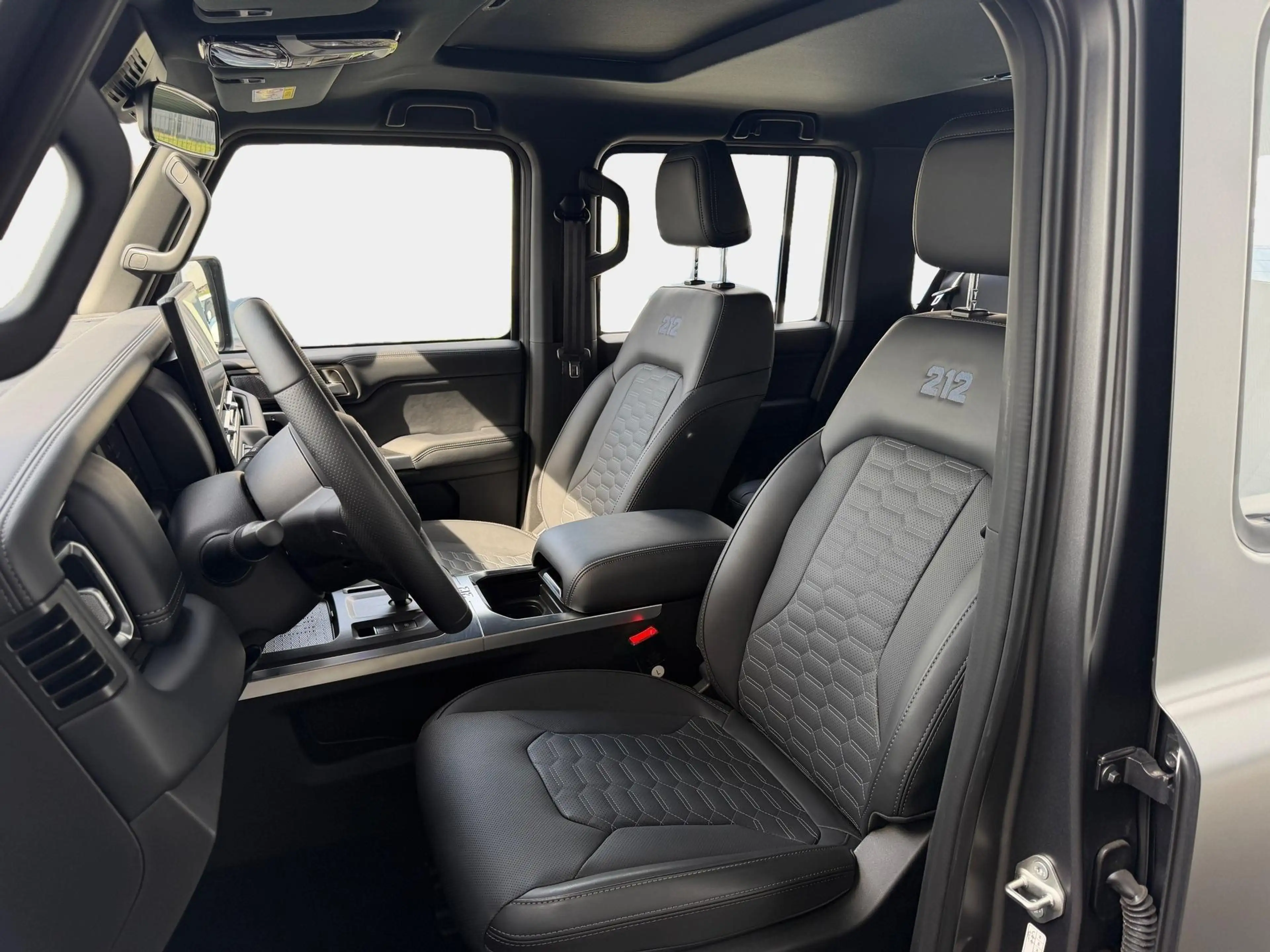 BAW 212 Pickup P01 Pick-up Allrad Vorlauf 140 kW (190 P... — photo 14