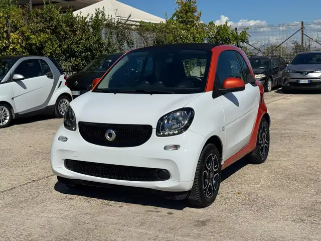 2019 smart Fortwo in White for sale