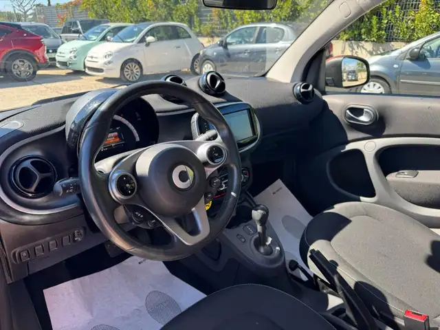 smart Fortwo view 6