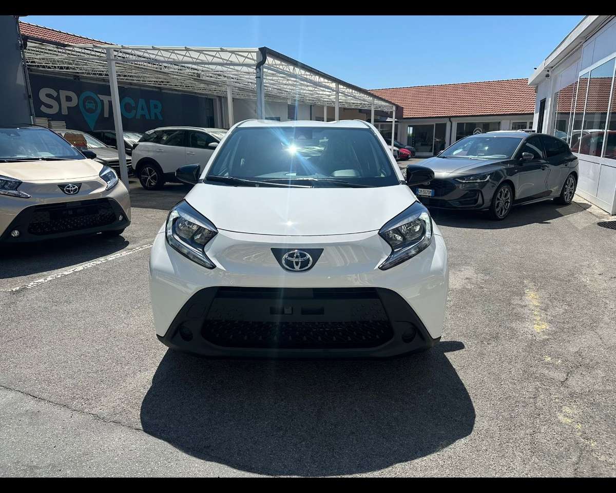Toyota Aygo X my24 5 porte ACTIVE 1,0 VVT-i 5 marce Manuale