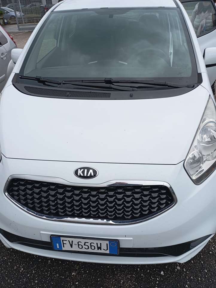 Kia Venga Venga 1.4 crdi Active 90cv E6 FV656WJ
