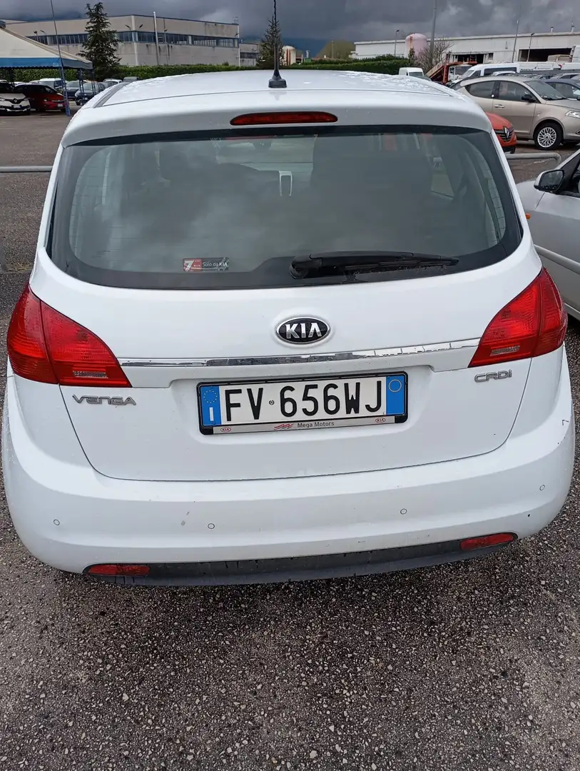 Kia Venga Venga 1.4 crdi Active 90cv E6 FV656WJ - 2