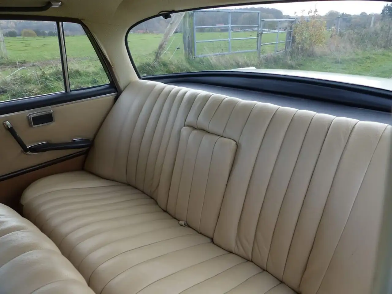 Mercedes-Benz 220 S b (W 111) - Baujahr 1965, foto 10