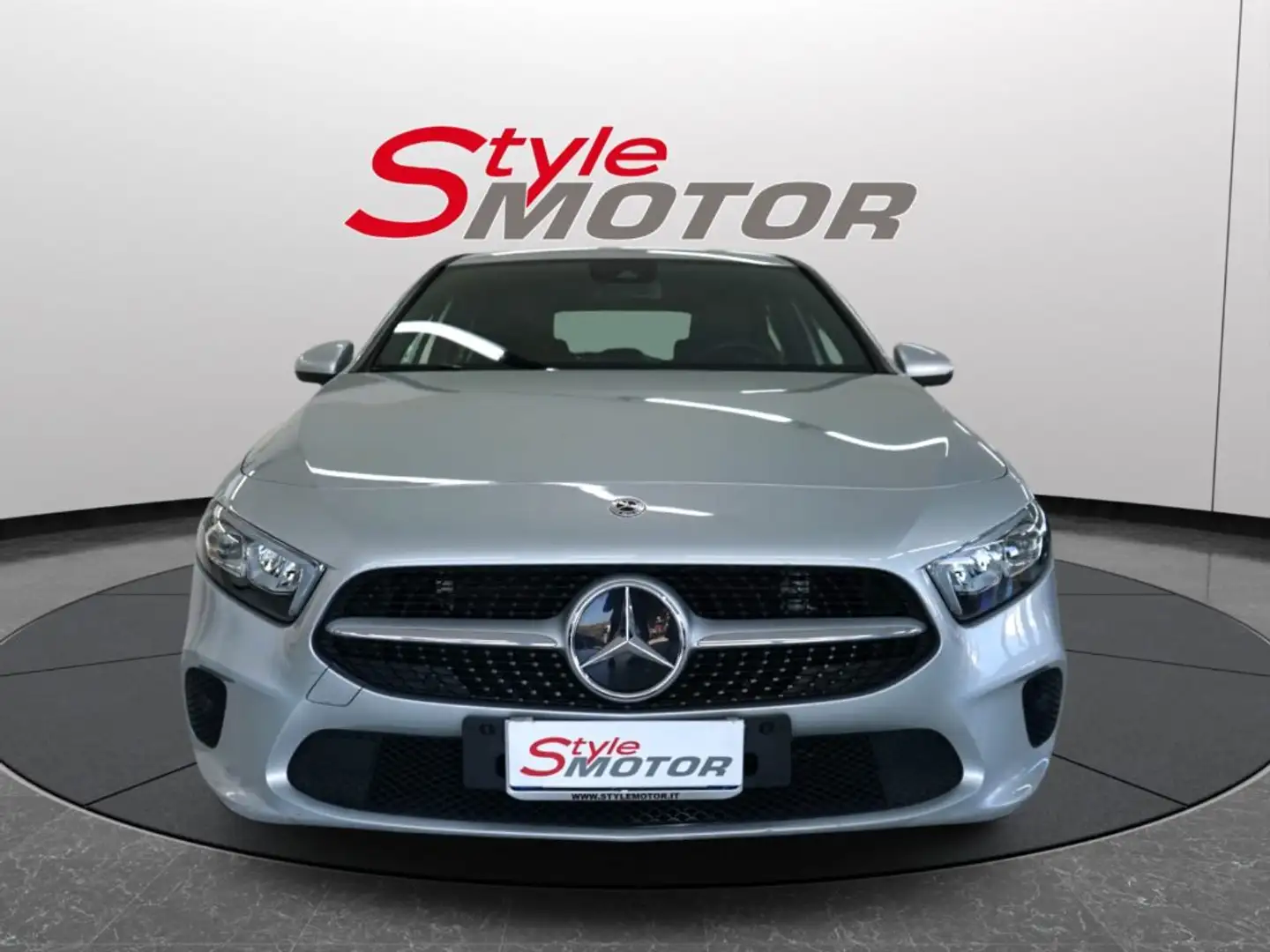 Mercedes-Benz A 180 d Automatic Business Extra Uniprop. Certificata Silver - 1
