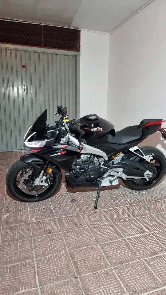 Aprilia Tuono