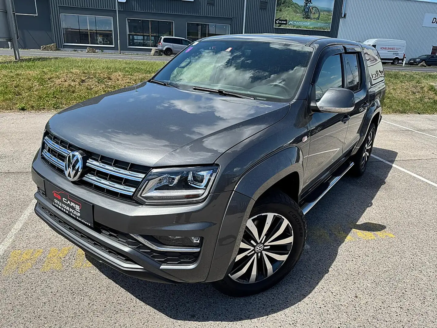Volkswagen Amarok DoubleCab Aventura 3,0 TDI 4Motion Aut. Grau - 2
