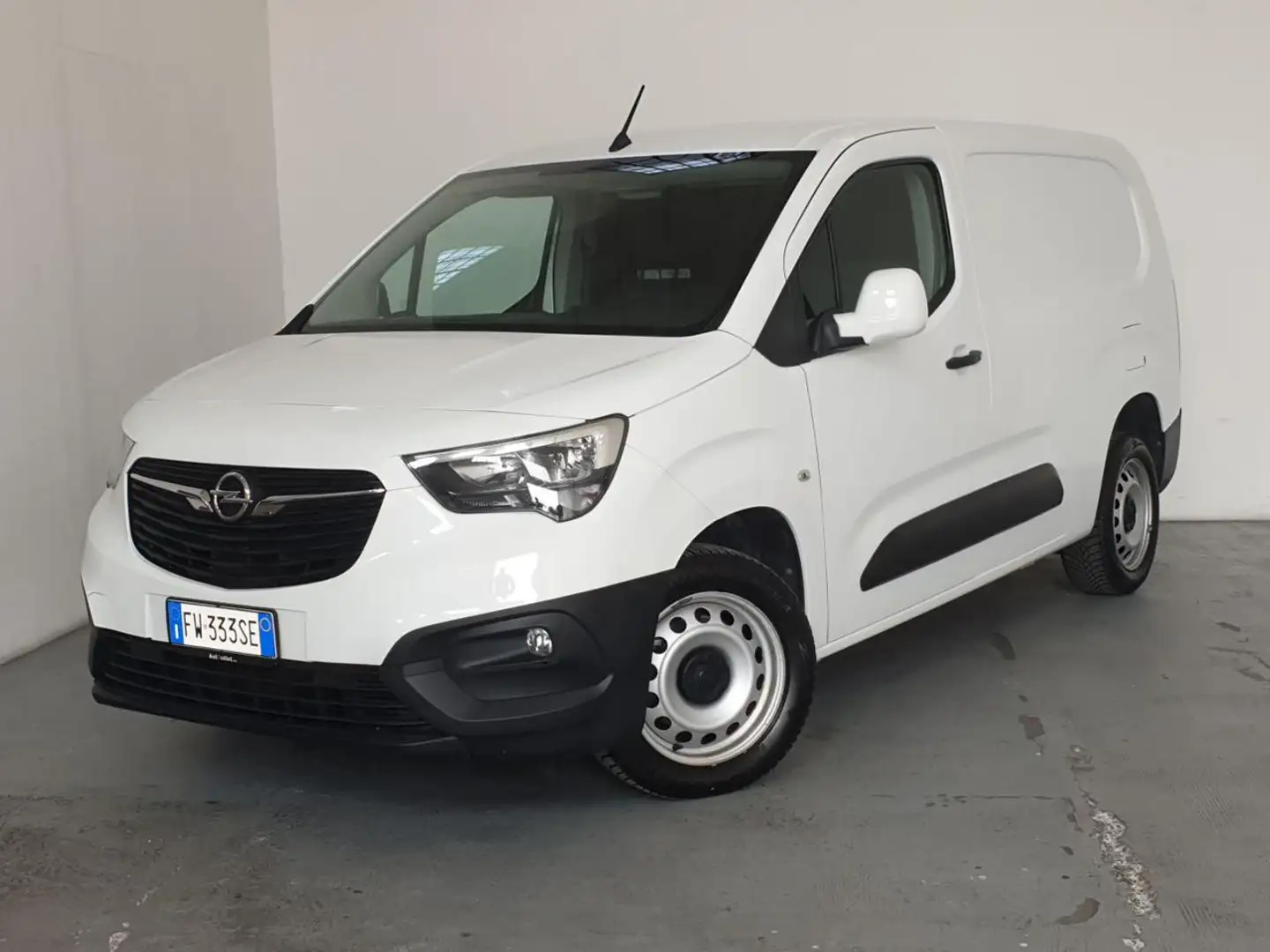 Opel Combo Cargo XL L2 LUNGO 3 posti 1.6D 100CV 900kg Edition Bianco - 1