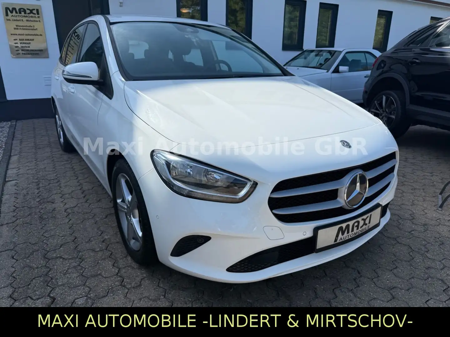 Mercedes-Benz B 180 B180d-1.HAND-NAVI-LEDER-PDC-VIRT-SHZ-TEM-MERC KD Weiß - 1