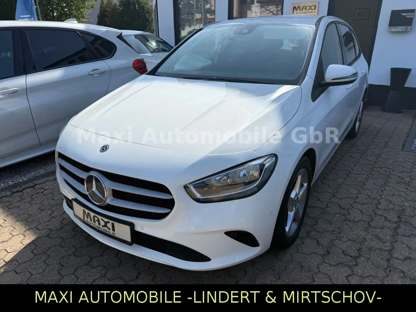 Mercedes-Benz B 180 B180d-1.HAND-NAVI-LEDER-PDC-VIRT-SHZ-TEM-MERC KD Weiß - 2