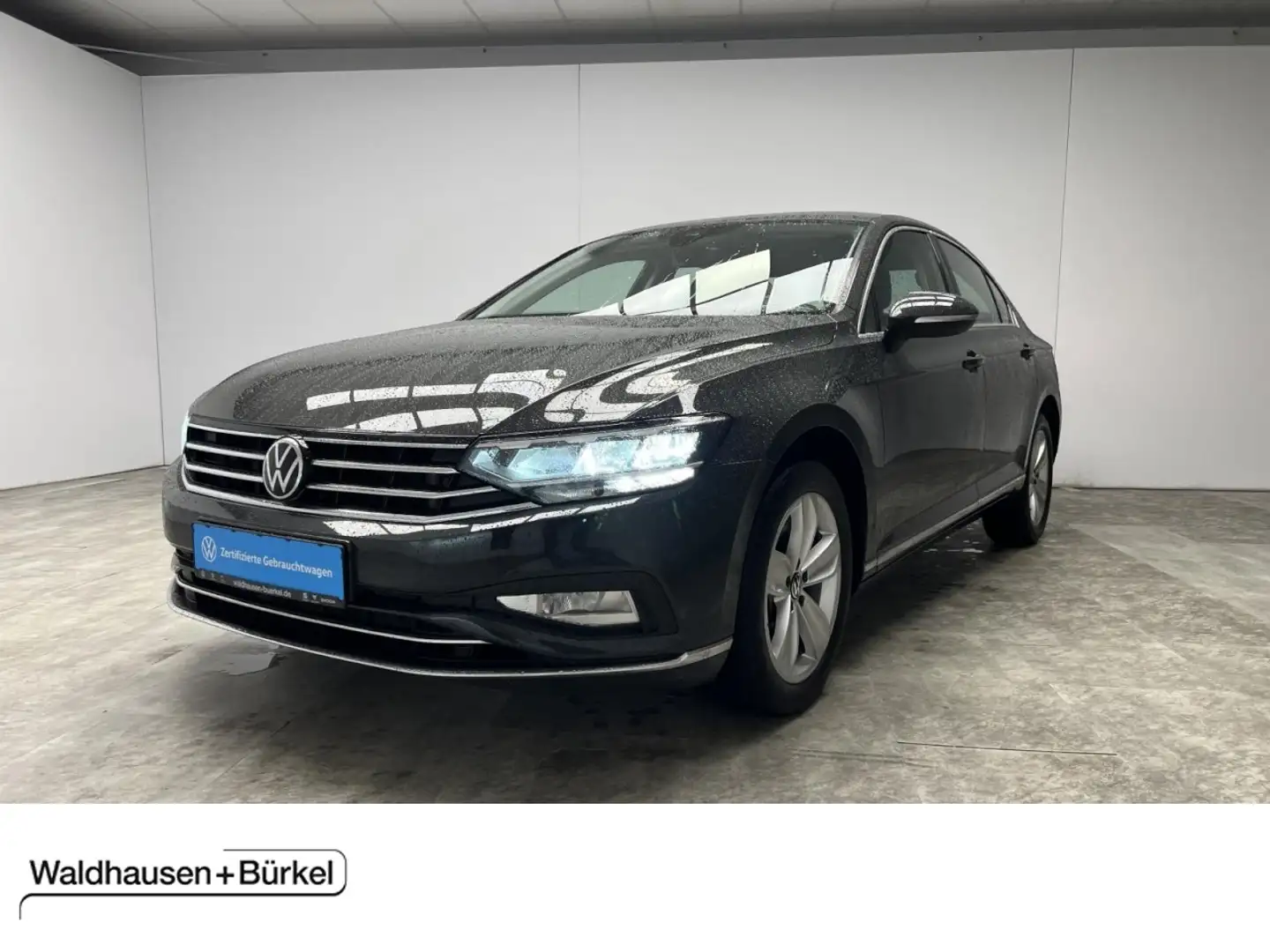 Volkswagen Passat 2.0 TSI DSG 4Motion Elegance Klima Navi Grau - 1