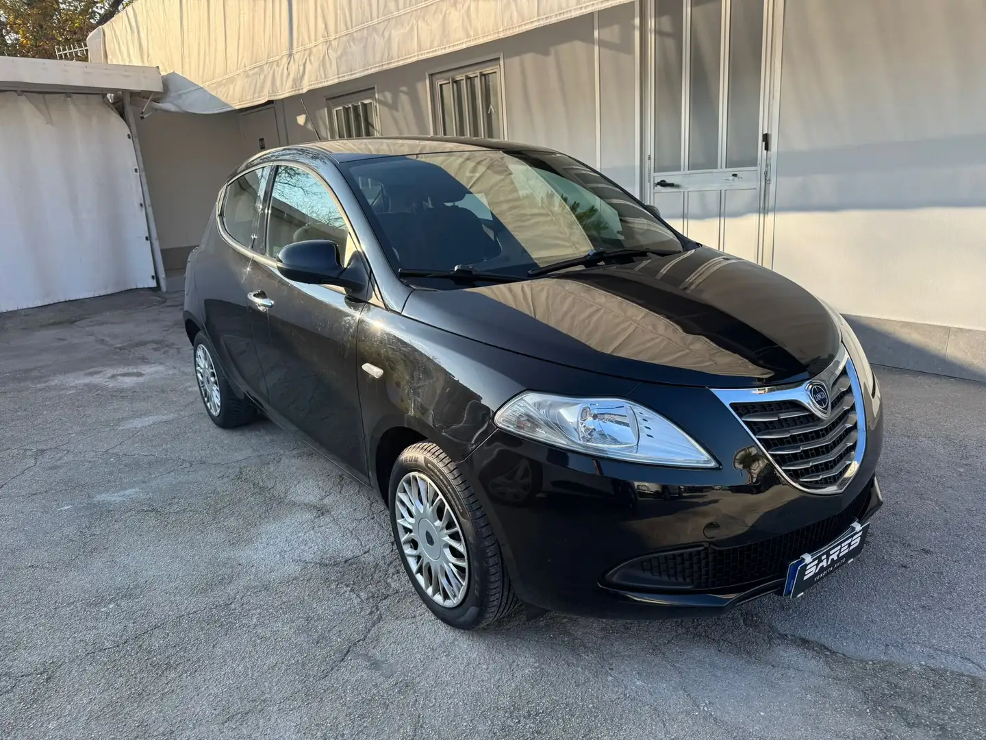 Lancia Ypsilon Ypsilon III 2013 1.2 8v Silver 69cv Noir - 1