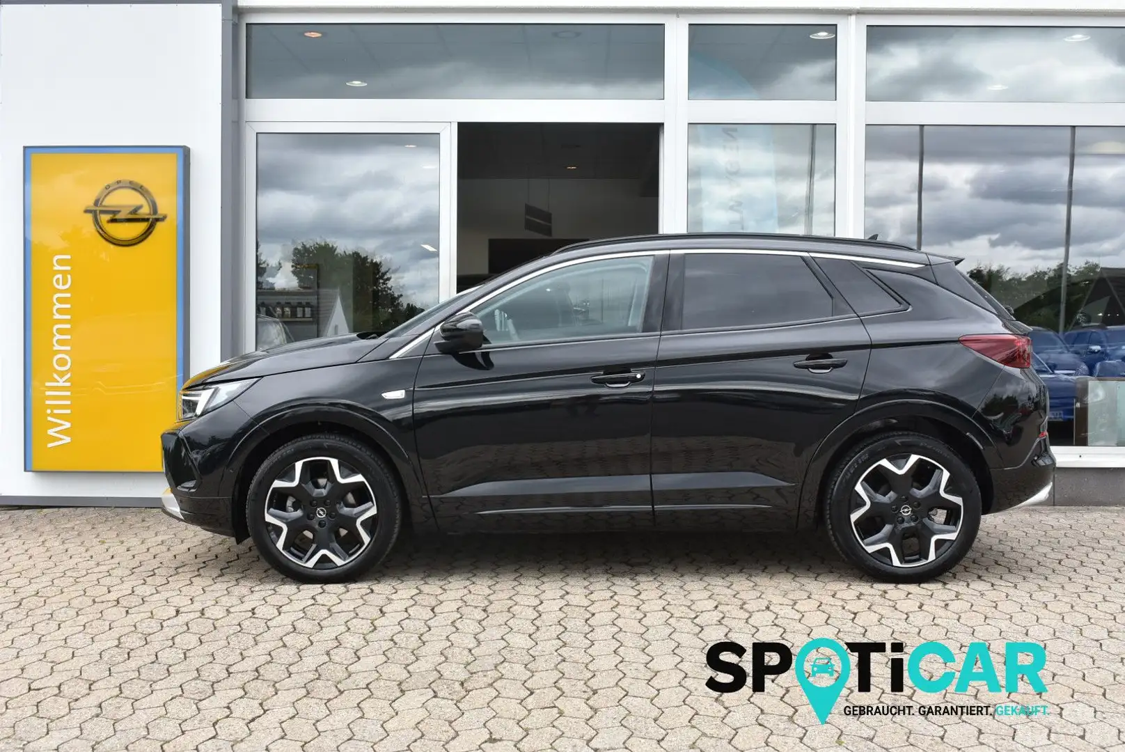 Opel Grandland X Grandland Ultimate Aut. Schwarz - 1