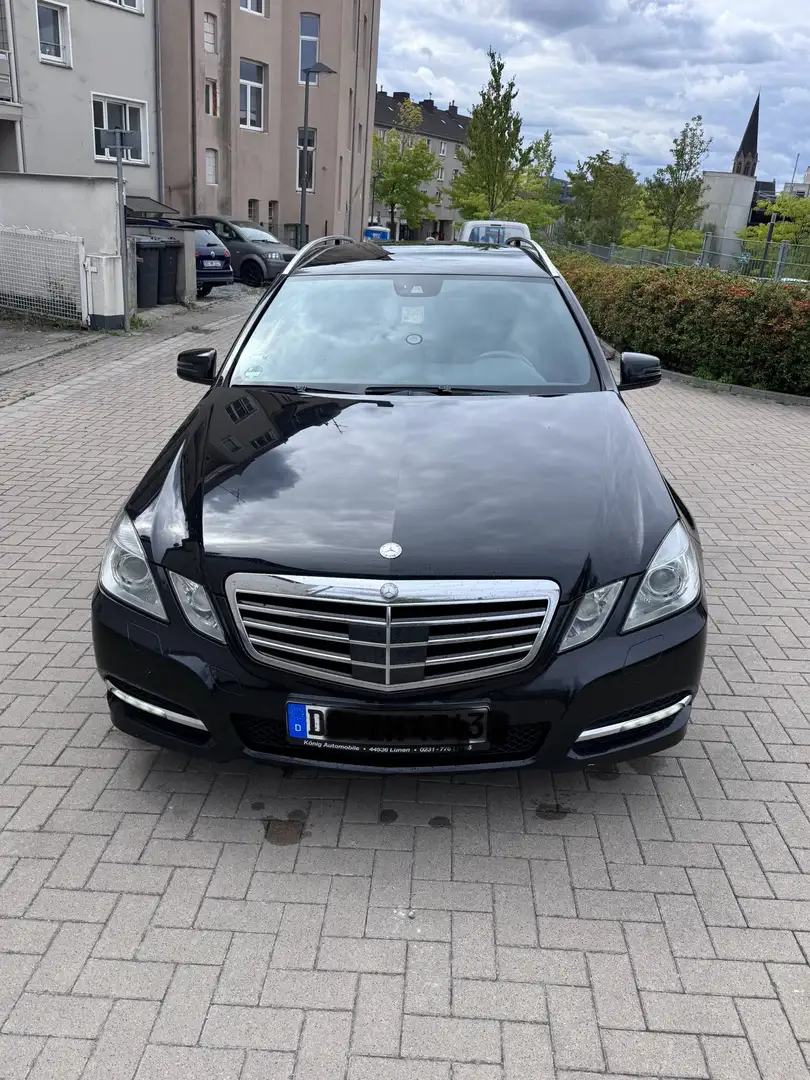 Mercedes-Benz E 220 E 220 CDI BlueEfficiency (212.202) Fekete - 1