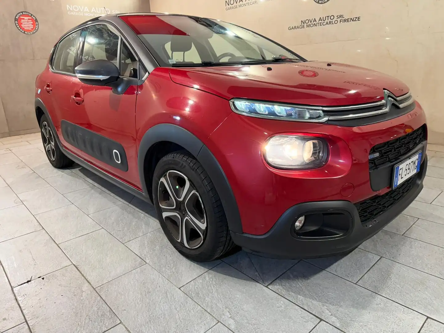 Citroen C3 C3 1.2 puretech Feel 82cv neopatentati Rosso - 2