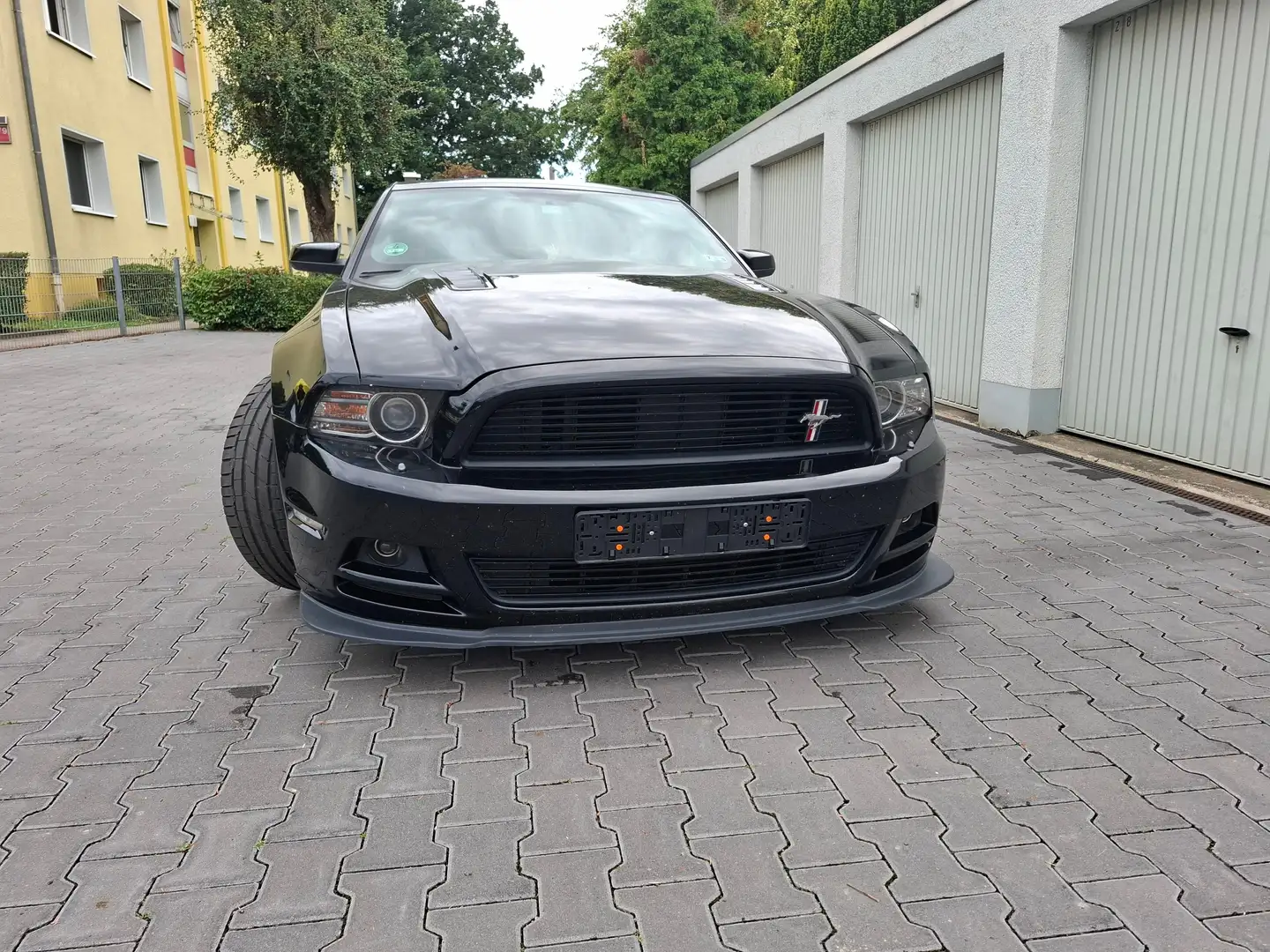 Ford Mustang California Special Schwarz - 2