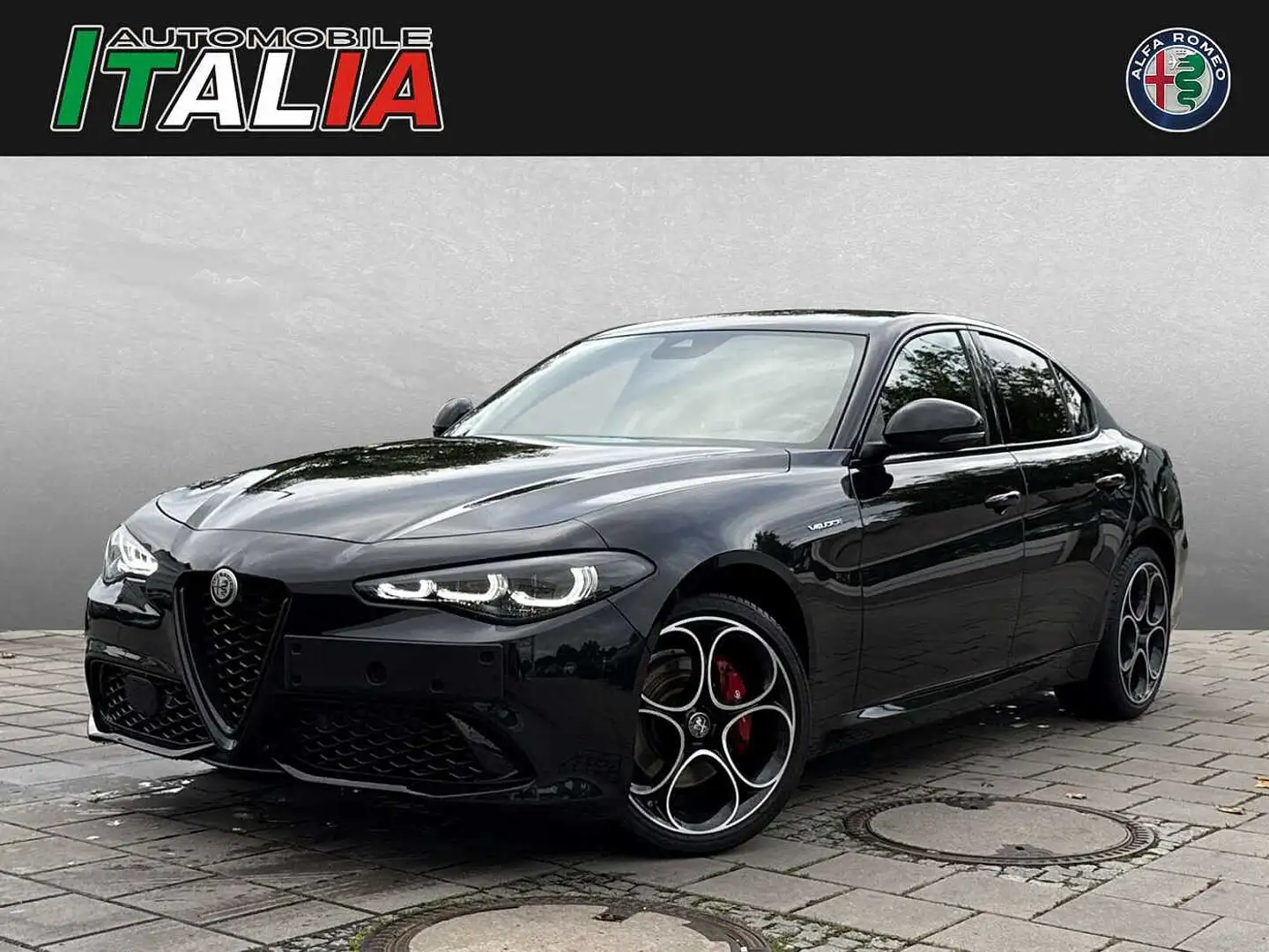 Alfa Romeo Giulia Veloce 2.0 Turbo 16V AT8-Q4 Zwart - 1
