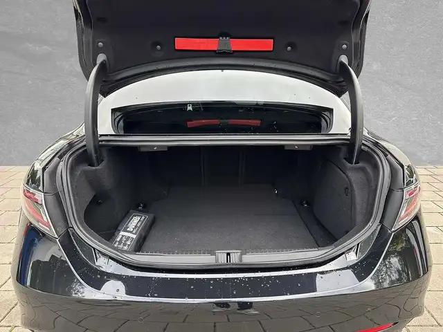 Alfa Romeo Giulia view 10