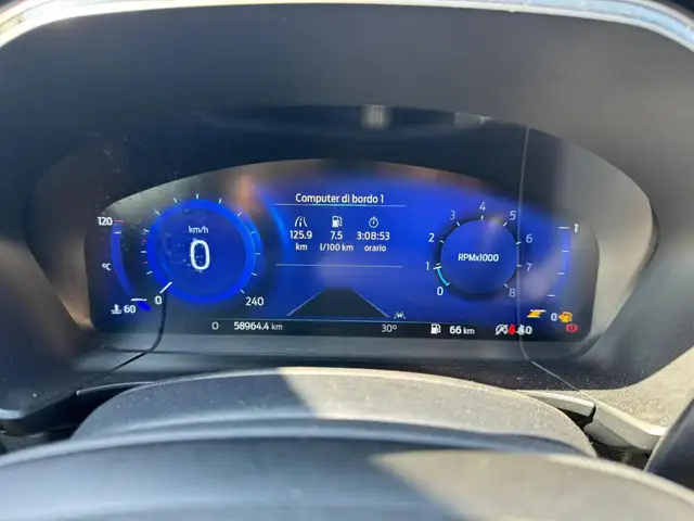 Ford Kuga view 5