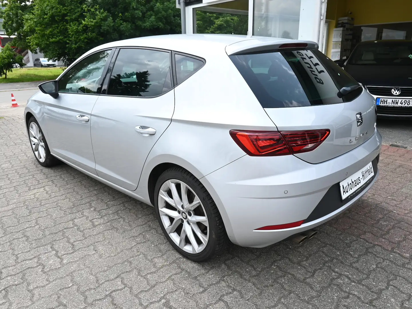 SEAT Leon 1.4 TSI *FR* Klimaaut Navi LED PDC 18Alus Silber - 2