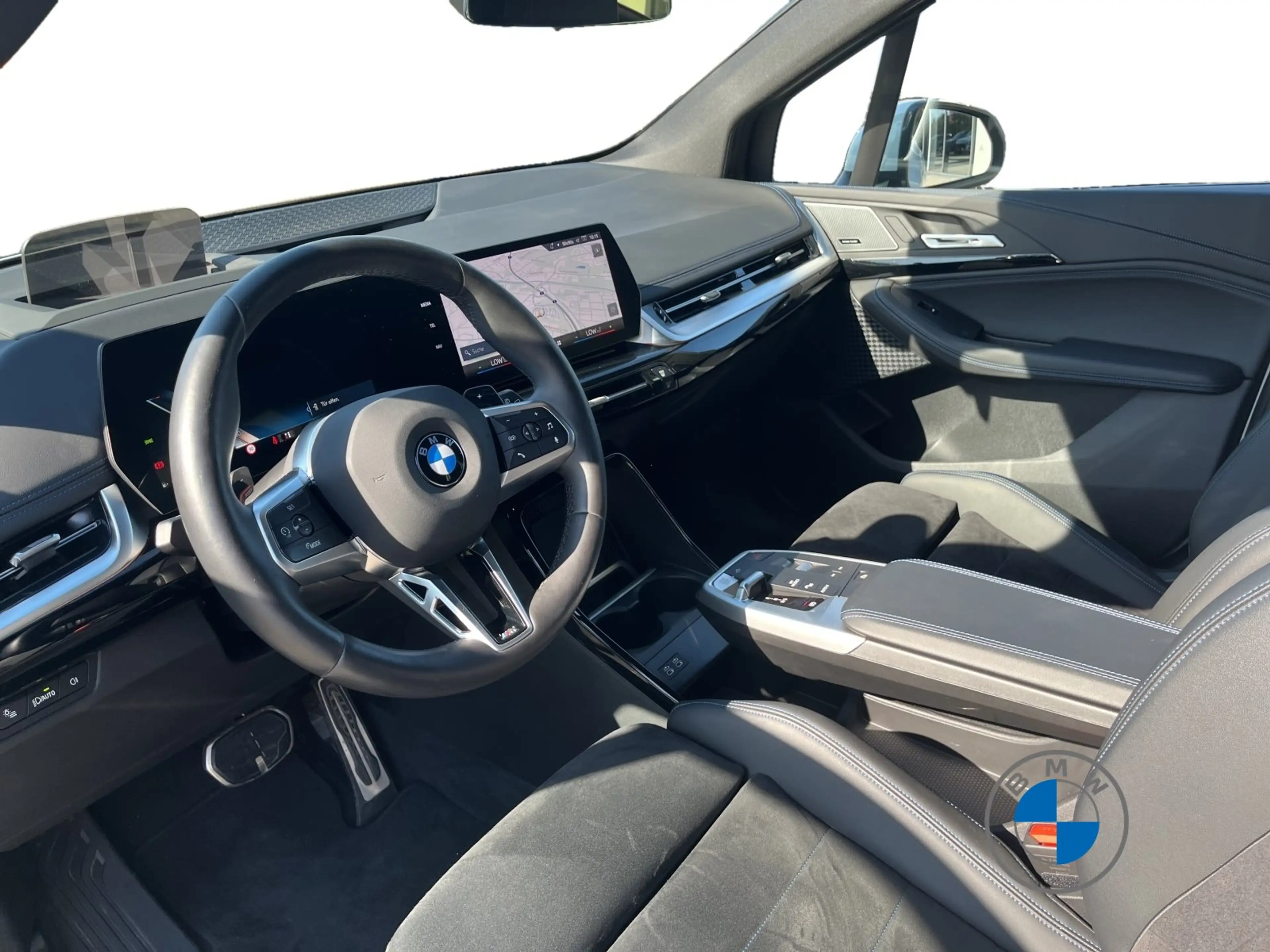 BMW 223 i xDrive AT M Sport 19" AHK Pano H/K — photo 9