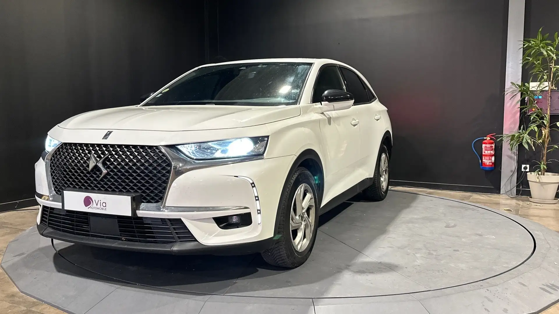 DS Automobiles DS 7 Crossback 180 EAT8 Business Blanc - 1