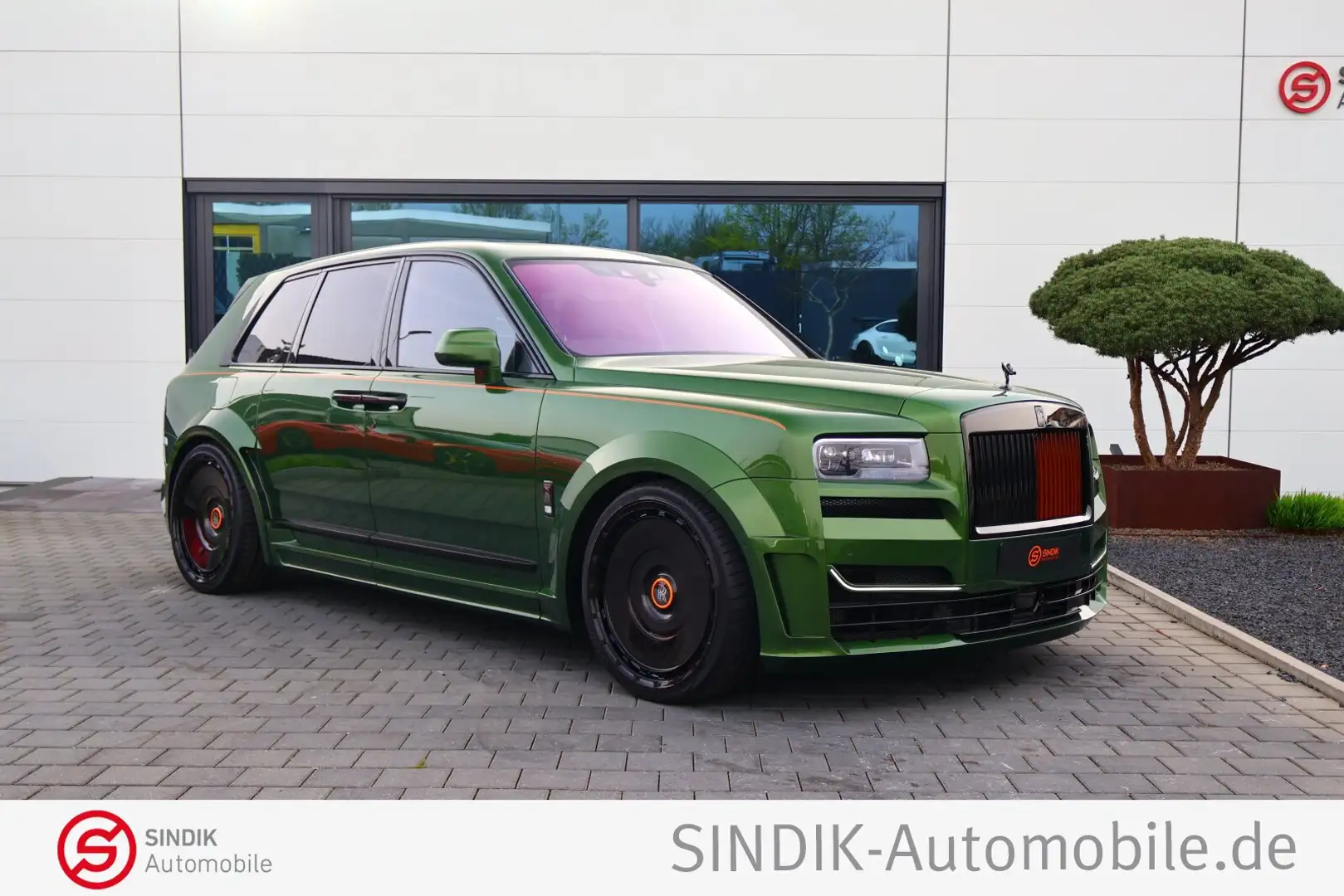 Rolls-Royce Cullinan Cullinan -NOVITEC S-Black Badge Bespoke 4-Seater Зелений - 1