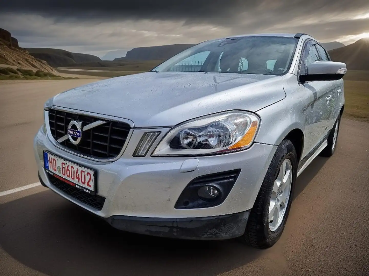 Volvo XC60 Kinetic Drive Gris - 1