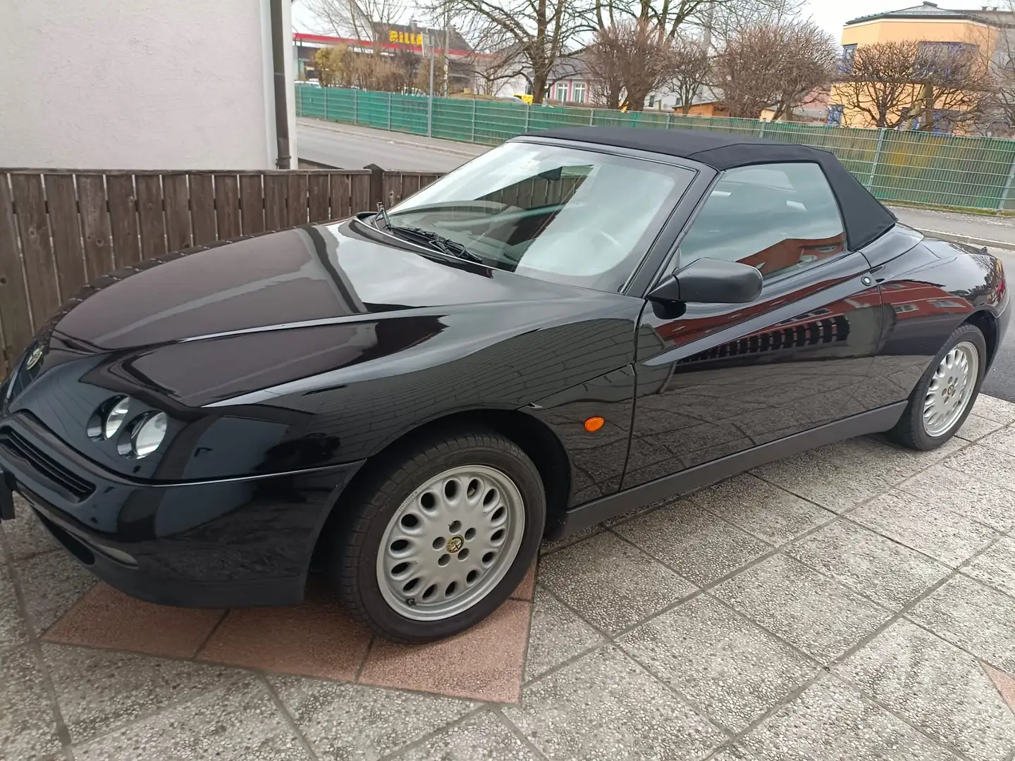 Alfa Romeo Spider 2,0 Twin Spark 16V Zwart - 1