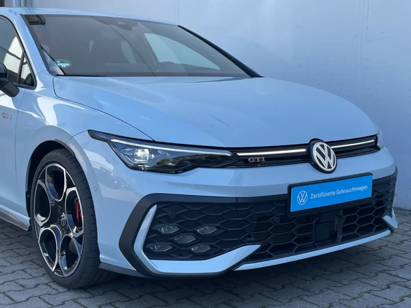 Volkswagen Golf GTI VIII 2.0 TSI DSG Black Style AHK/Kamera/IQ.Light/H Blau - 2