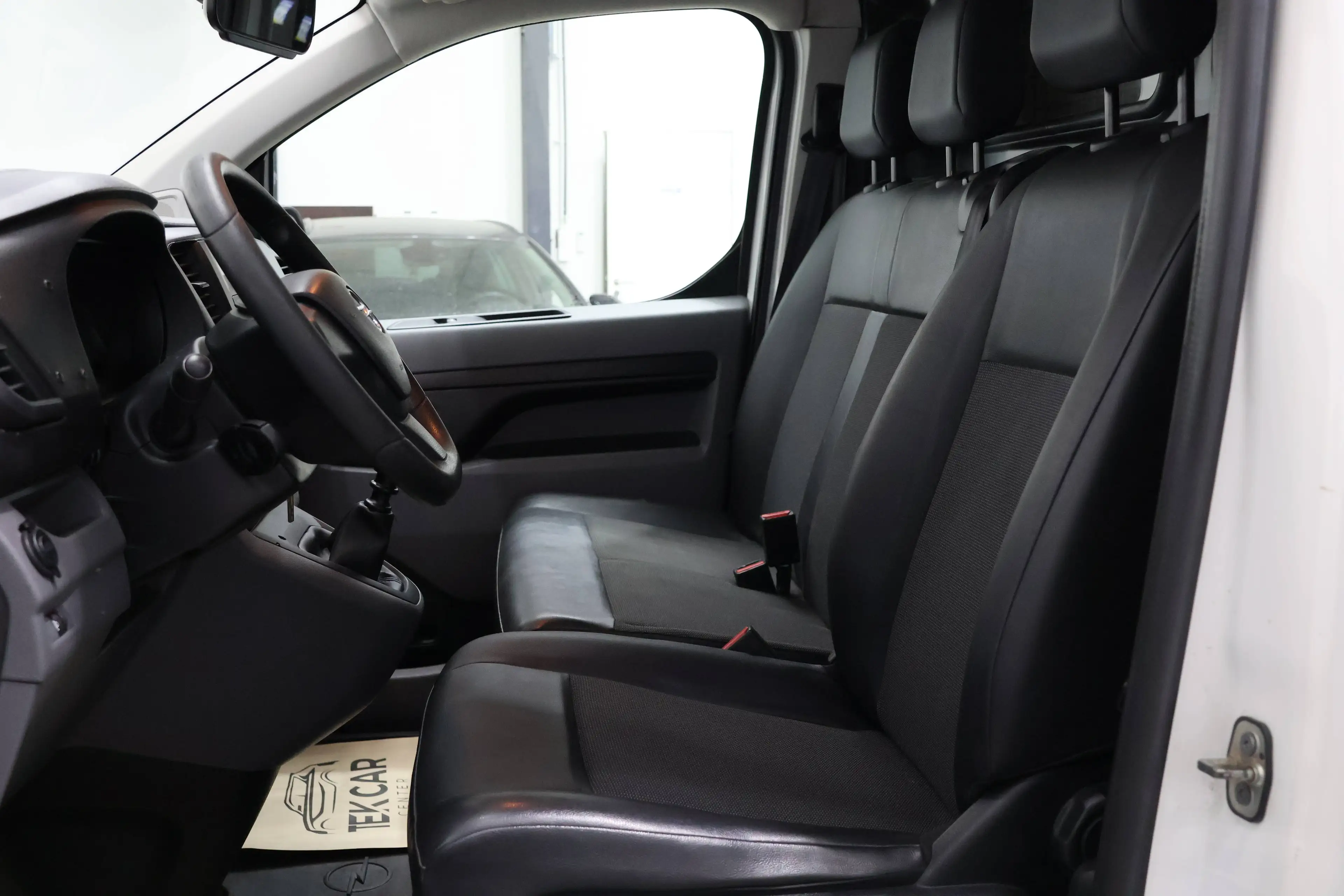 Opel Vivaro 1.5D Long version — photo 8