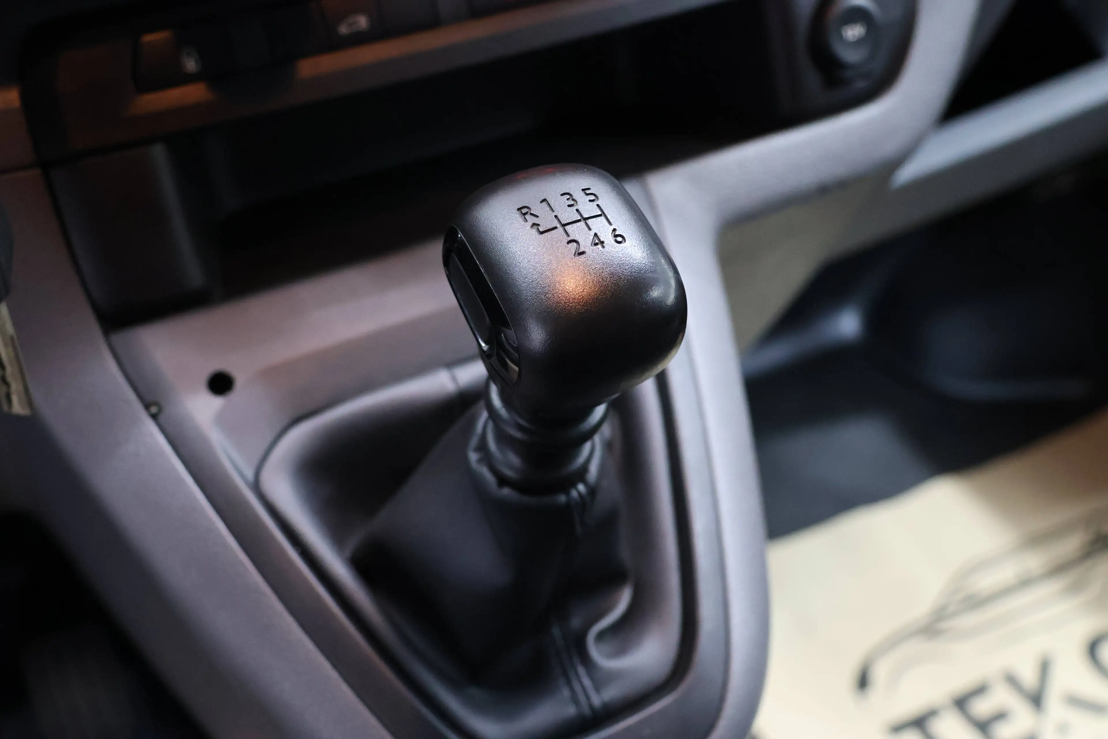 Opel Vivaro 1.5D Long version — photo 15